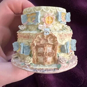 Boyds Bear Route 33 1/3 Villages Baileys Frosted Cottage Figurine Missing Top